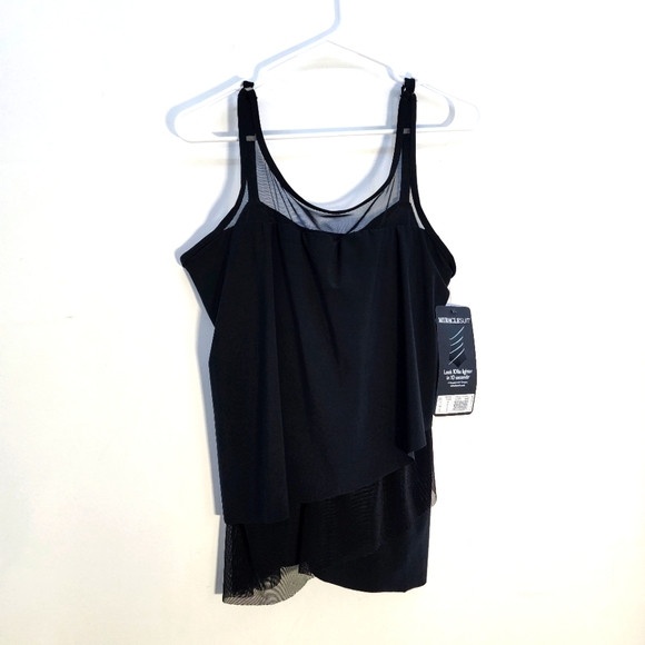 Miracle Suit Nwt Size 14 Top - Picture 1 of 5